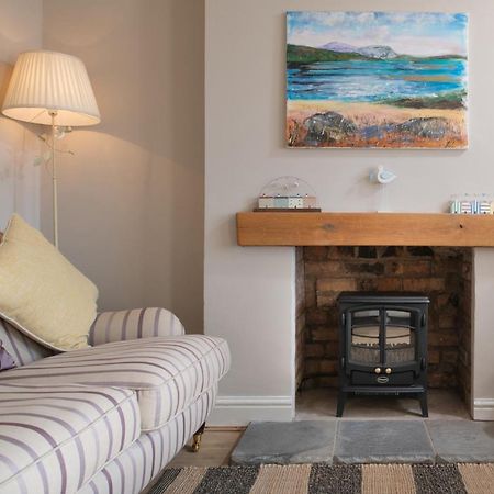 فيلا Windy Ridge Terrace With Beautiful Sea Views, North Wales Coast Old Colwyn المظهر الخارجي الصورة