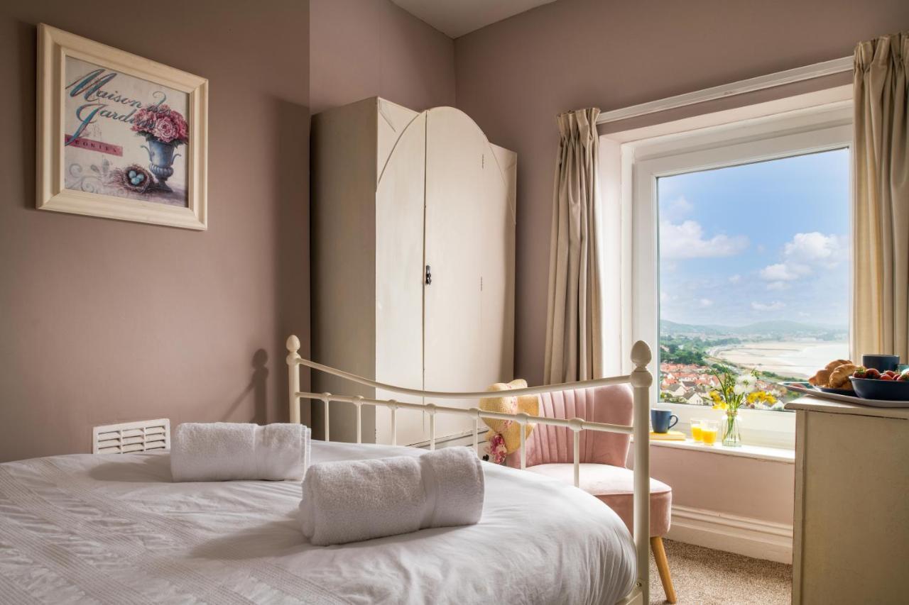 فيلا Windy Ridge Terrace With Beautiful Sea Views, North Wales Coast Old Colwyn المظهر الخارجي الصورة
