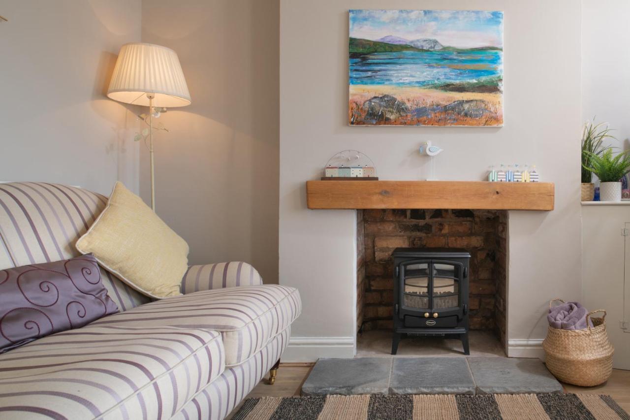 فيلا Windy Ridge Terrace With Beautiful Sea Views, North Wales Coast Old Colwyn المظهر الخارجي الصورة